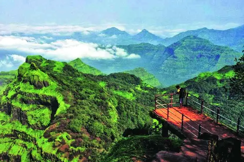 “Explore the top 5 must-visit places in Mahabaleshwar, from breathtaking viewpoints and peaceful lakes to historic forts and beautiful waterfalls. Discover the natural beauty and charm that make Mahabaleshwar a favorite destination for travelers.”